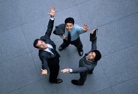 美元/日元承压：央行加息预期与美联储降息预期博弈